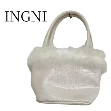 INGNI 잉그 화이트 핸드백