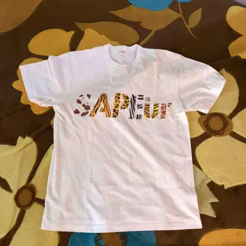 SAPEu M 사이즈 화이트 T셔츠
