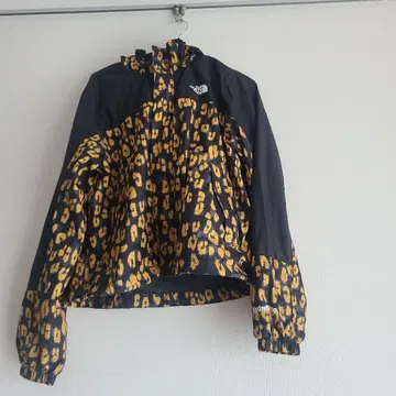 The North Face 레오파드 무늬 자켓