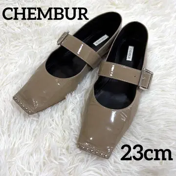 CHEMBUR 첸버 가죽 스퀘어토 스터드 발레 슈즈