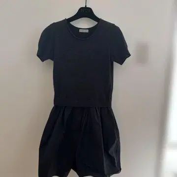 BARNEY'S NEW YORK 반팔 원피스 다크 그레이