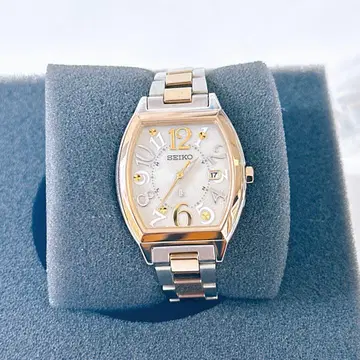 미사용품 SEIKO 루키아 손목시계 쿼츠 실버/골드