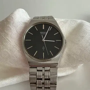 SEIKO QUARTZ 블랙 스테인리스 손목시계