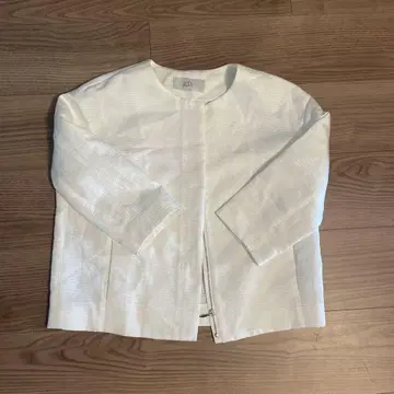 BODY DRESSING 화이트 노카라 자켓