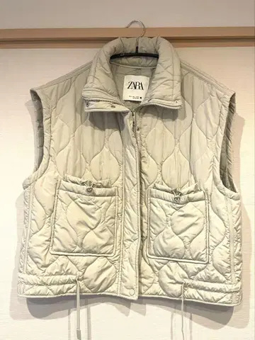ZARA 라이트 그레이 퀼팅 베스트