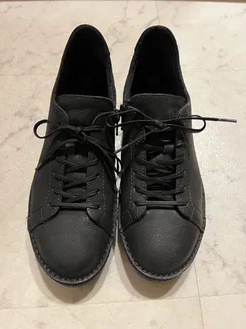 모드카올 스니커즈 23.5cm