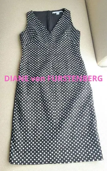 DIANE von FURSTENBERG 슬리브리스 원피스