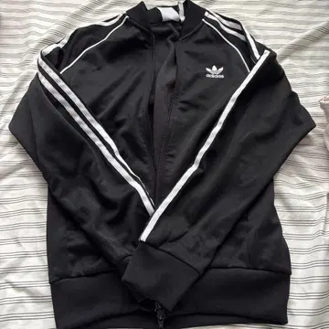adidas 블랙 저지 M 사이즈