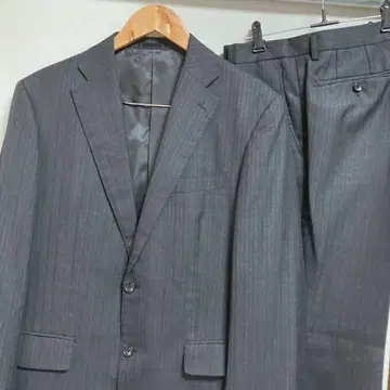 아오야마 양복의 수트 신장 180cm 몸통 둘레 90cm