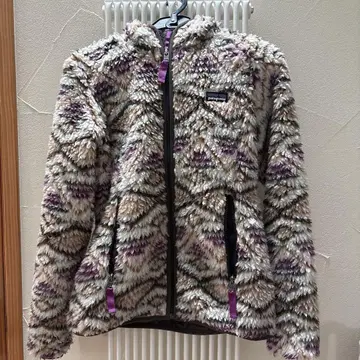 patagonia 플리스 자켓 베이지/보라색