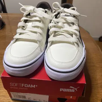 PUMA SOFTFOAM+ 아이보리 스니커즈