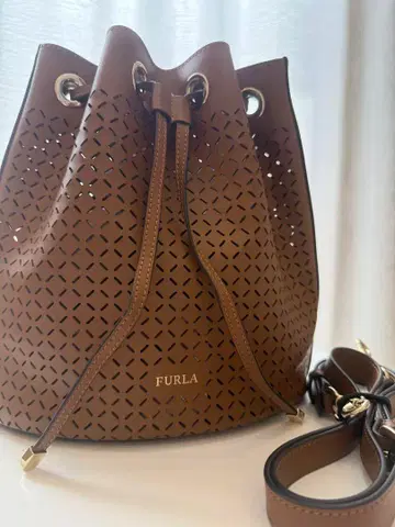 [ 컨디션 최상 ] FURLA 브라운 숄더백
