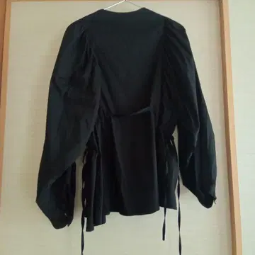 지나시스 블라우스 블랙 새상품급
