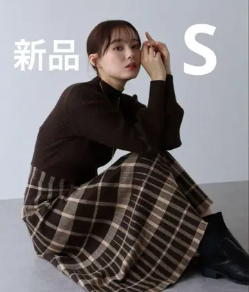[새상품] BLUEEAST 체크 자카드 니트 원피스 브라운 S