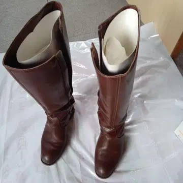 브라운 가죽 롱 부츠 백 지퍼