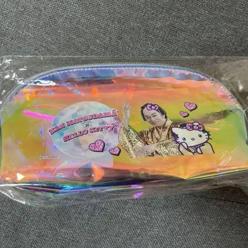 새상품 마츠켄 삼바 x 헬로키티 콜라보 오로라 클리어 파우치