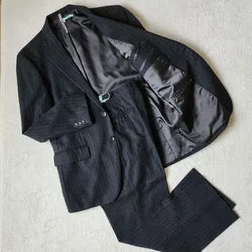 블랙 스트라이프 비즈니스 정장