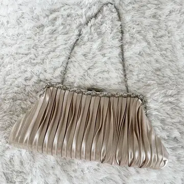 새상품급 파티백 2way 포멀 결혼식 베이지 플리츠 새틴