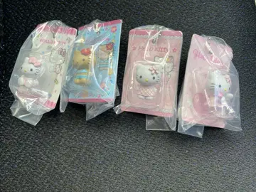 HELLO KITTY 패키지 미니어처 컬렉션 4종 묶음 판매