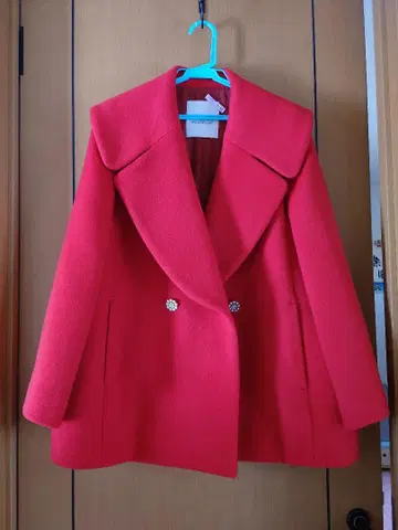 LOULOU WILLOUGHBY 빨간색 숏 비버 코트