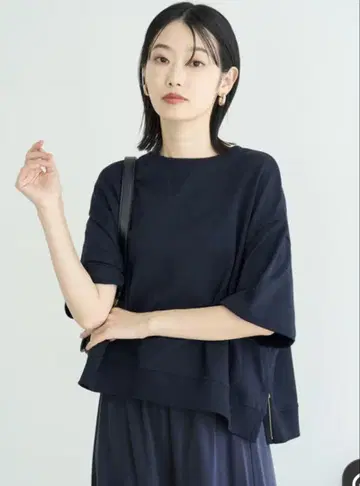 안피로 네이비 오부 소매 상의 S