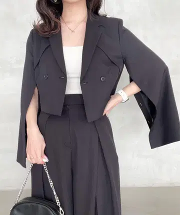 숏 테일러드 자켓 블랙