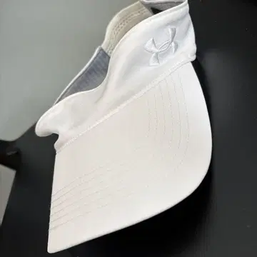 Under Armour 화이트 바이저 프리 사이즈
