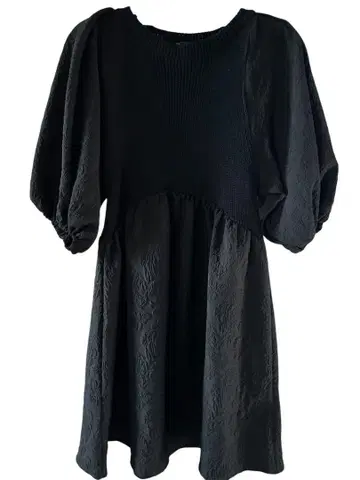 ZARA 블랙 니트 절개 꽃무늬 벌룬 슬리브 튜닉