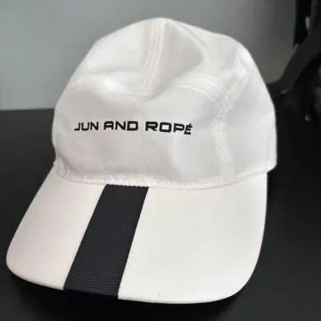 JUN AND ROPE 화이트 캡