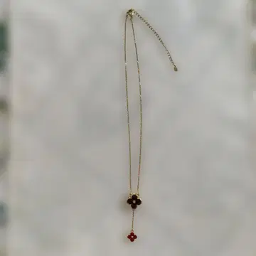 꽃 모양 목걸이 Vendome Boutique