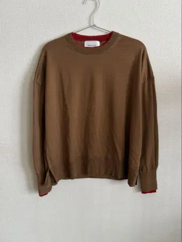BEIGE. 베이지 얇은 소재 울 니트 브라운 사이즈 4