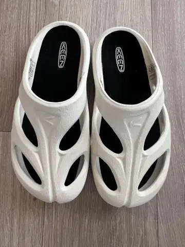 KEEN 샹티 샌들 23cm