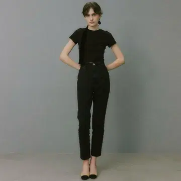 YANUK 히구치 카오리 콜라보 클래식 테이퍼드 OBK