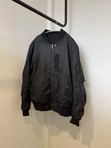 DUFFER 블랙 스트라이프 리버서블 블루종