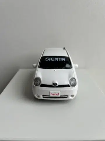SIENTA 화이트 미니카