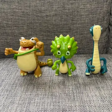 기가노토사우루스 피규어 3체 세트