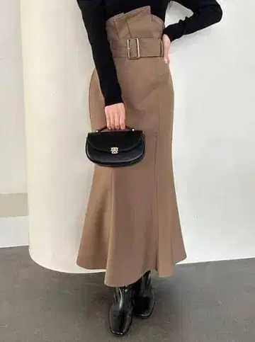 [ 새상품급 ] 벨티드 머메이드 스커트 SNIDEL