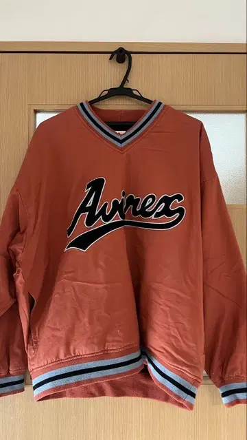 AVIREX 오렌지 트레이닝복