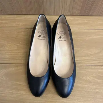블랙 가죽 펌프스 낮은 힐
