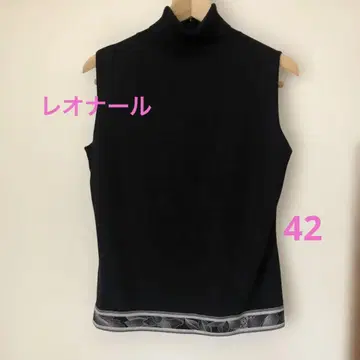 [새상품급] 레오나르 블랙 슬리브리스 터틀 니트 42사이즈 실크 혼방
