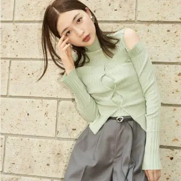 SNIDEL 크롭 TOPS & 오프숄더 가디건 SET