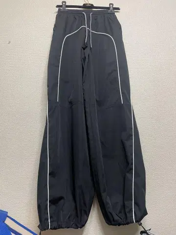 shein 나일론 팬츠, 사이즈: XS 색상: 블랙