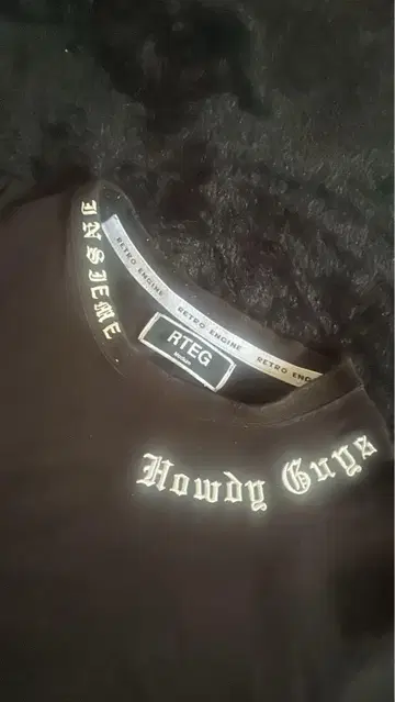 RTEG 블랙 T셔츠 Howdy Guys