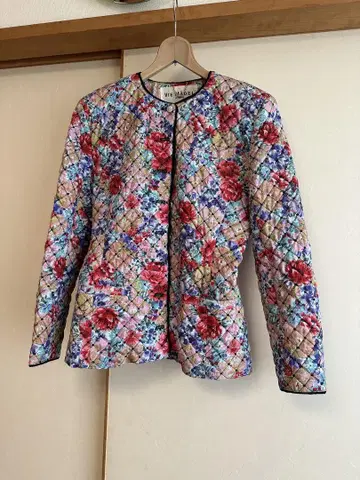 vintage 빈티지 꽃무늬 퀼팅 노카라 자켓