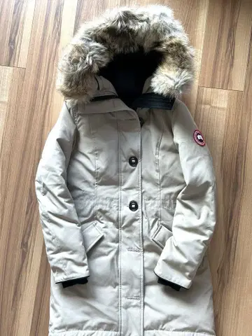Canada Goose 로스레쿠아 S 베이지