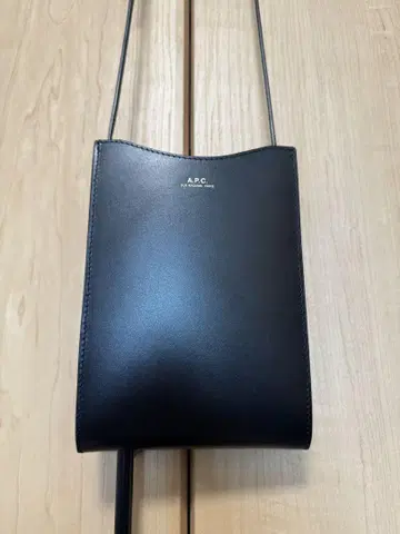 A.P.C. 숄더백