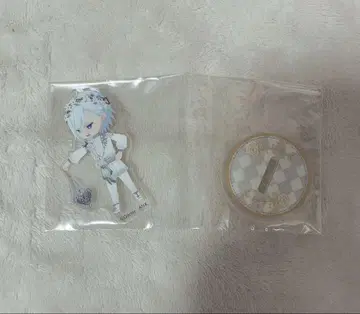 트위스테 아크릴 스탠드