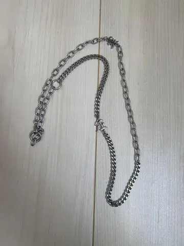 Rosenkreuz 목걸이