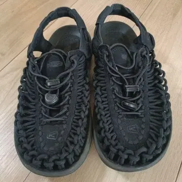 keen 킨 유니크 23 블랙