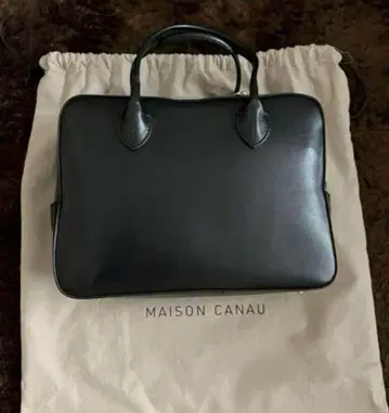 MAISON CANAU 메종카나우 박스 보스턴 백 M 사이즈 가죽